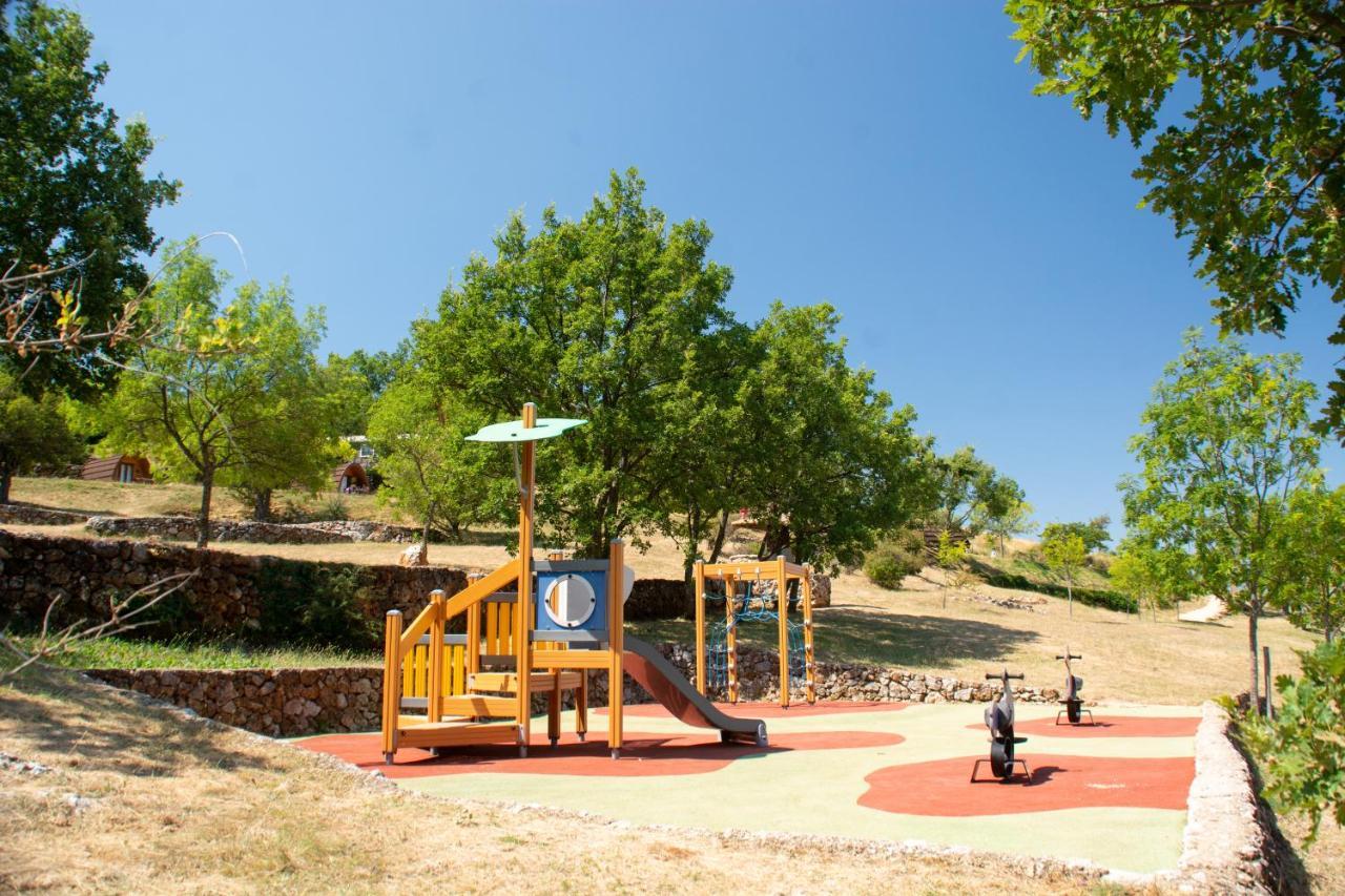 Campasun Camping De L'Aigle Aiguines Exterior photo